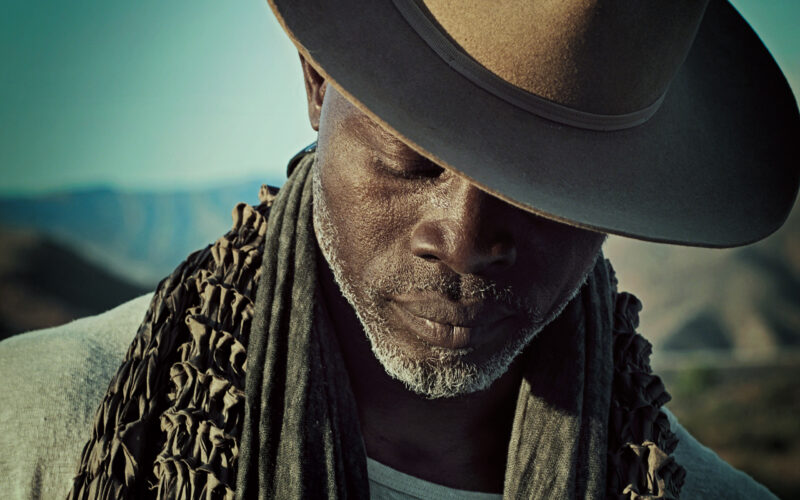 Djimon Hounsou